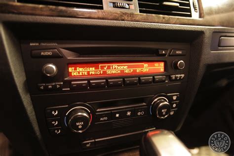 then it should say "bluetooth active in this screen" or something like that. . Activate bluetooth bmw e90
